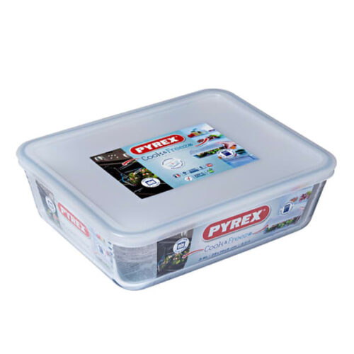 Pyrex Cook & Freeze Rectangular Dish with Clear Plastic Lid, 2.6L