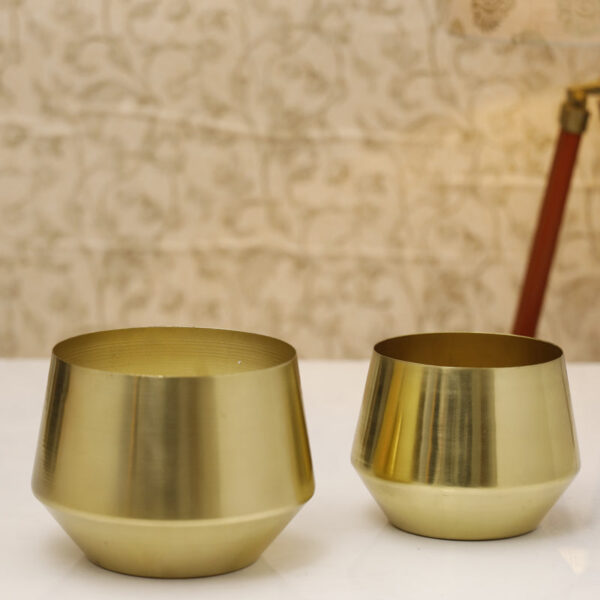 Simone Oak Planter (Gold) - Set Of Two Simone Oak Planter (Gold) - Set Of Two