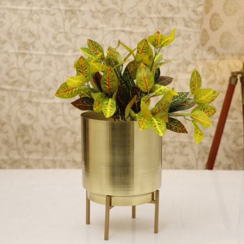 Vida Ember Planter - Gold Vida Ember Planter - Gold